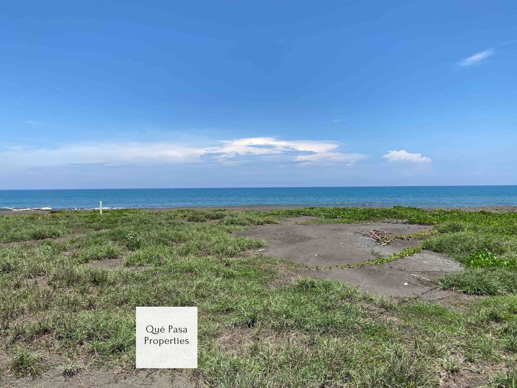 Beachfront land for sale close to Monterrico