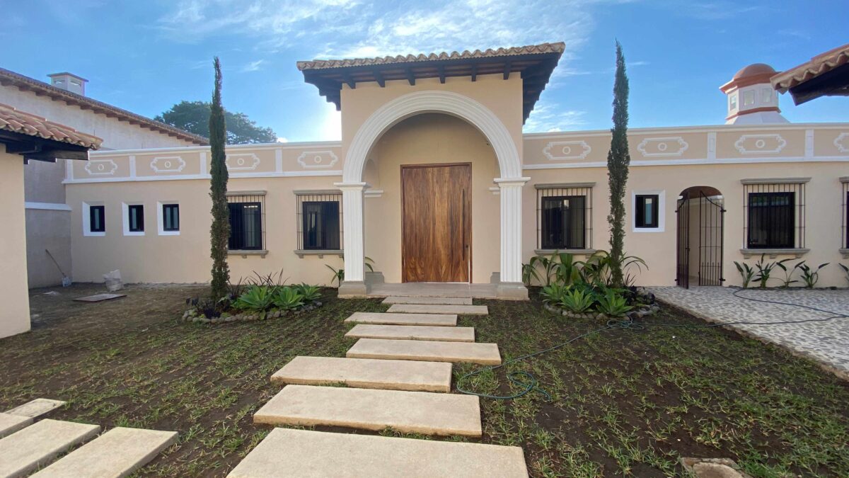 villa for sale antigua guatemala