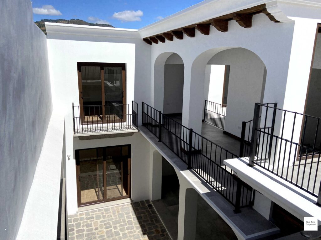 3 Bedroom House For Sale In El Cortijo De Las Flores