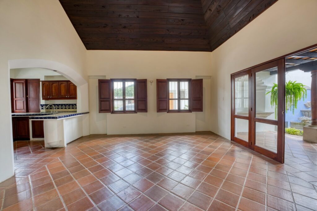 3 bedroom one level house for sale antigua guatemala