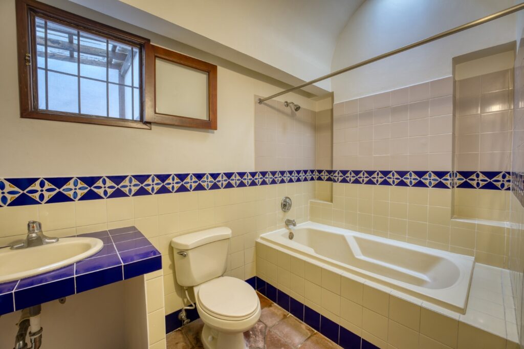 3 bedroom one level house for sale antigua guatemala