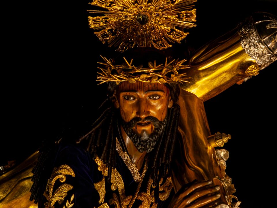 When Color Meets the Cross